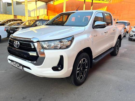 TOYOTA HILUX 2.8 D-4D TURBO DIESEL CD POWER PACK 4X4 MANUAL
